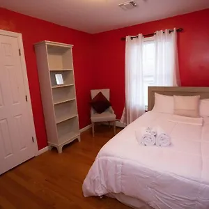 Family 3-bedroom Elizabeth